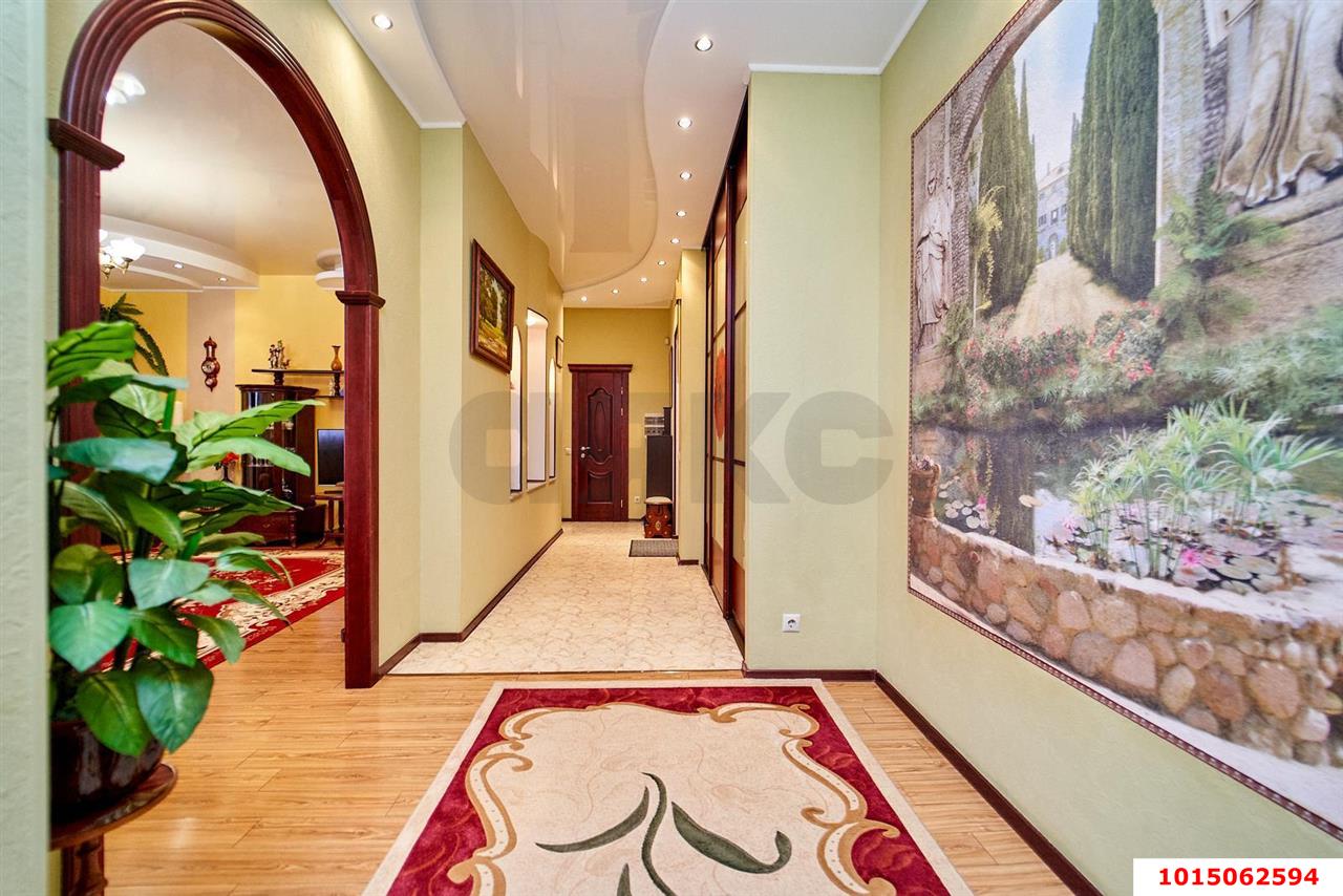 Фото №10: 3-комнатная квартира 117 м² - Краснодар, Центральный внутригородской округ, Западный внутригородской округ, мкр. Центральный, ул. Кубанская набережная, 58