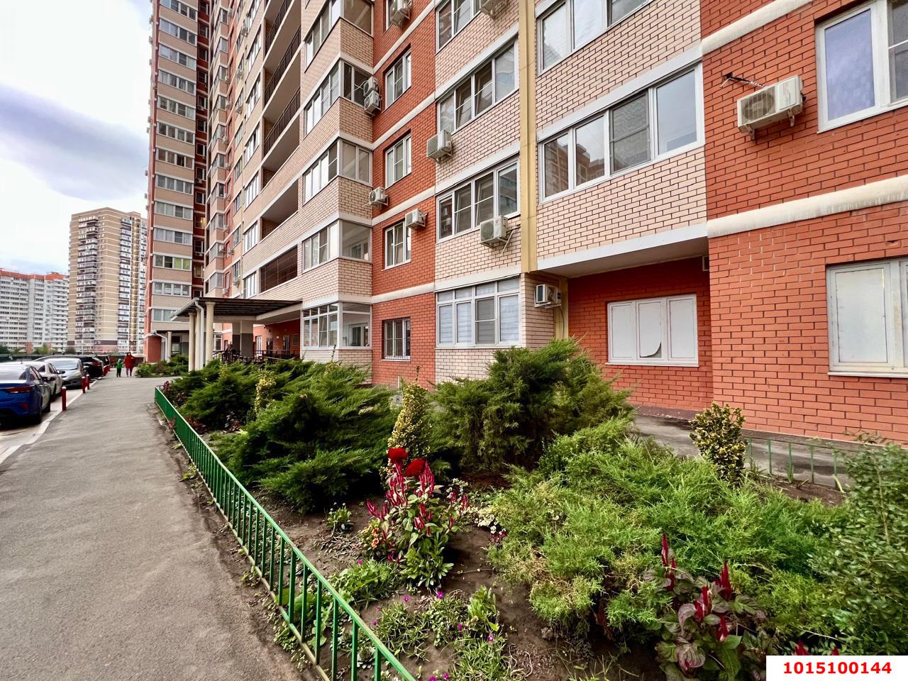Фото №10: 1-комнатная квартира 35 м² - Краснодар, жилой комплекс Поющие Фонтаны, ул. имени Невкипелого, 18к2