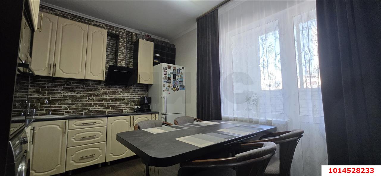 Фото №3: 2-комнатная квартира 70 м² - Краснодар, Пашковский, ул. Лавочкина, 19