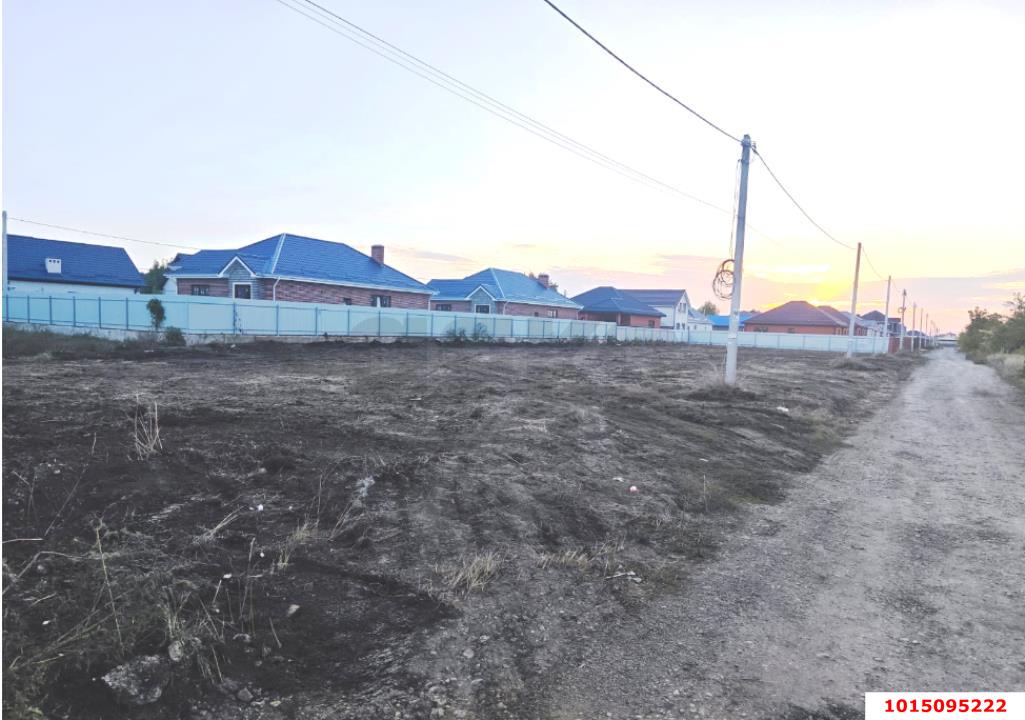 Фото №2: Земельный участок под ИЖС 4.24 сот. - Южный, Ивушка, ул. Балтийская, 1