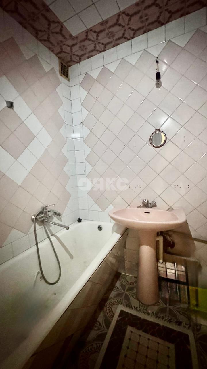 Фото №10: 3-комнатная квартира 65 м² - Симферополь, Центральный, ул. 60 лет Октября, 13/64