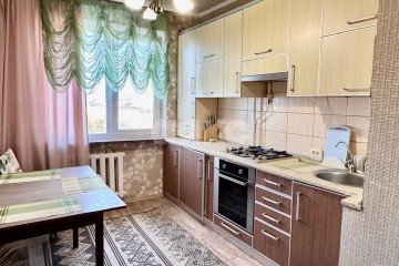 Фото №1: 3-комнатная квартира 65 м² - Симферополь, р. Центральный, ул. 60 лет Октября, 13/64