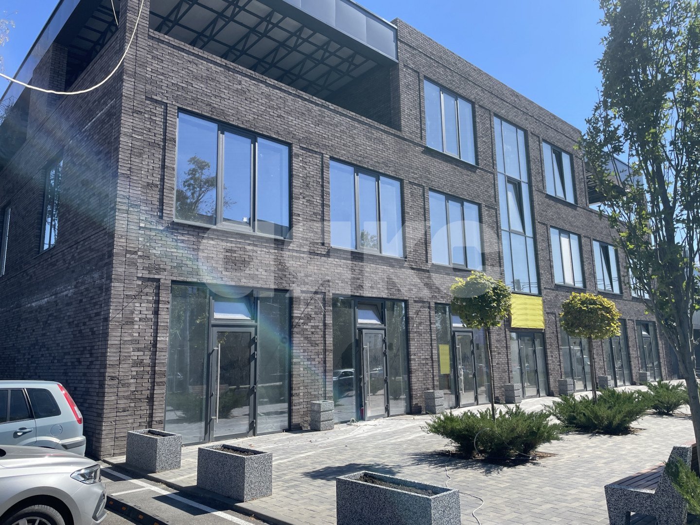 Фото №1: Коммерция 126 м² - Ростов-на-Дону, Западный, ул. МОПРа, 32