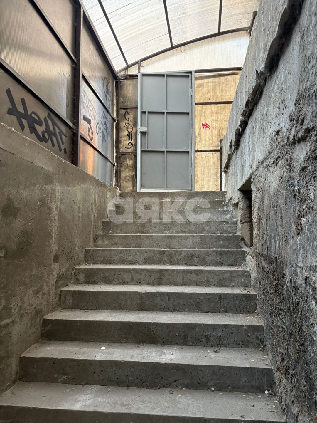 Фото №2: Коммерция 420 м² - Ростов-на-Дону, Северный, пр-кт Космонавтов, 25