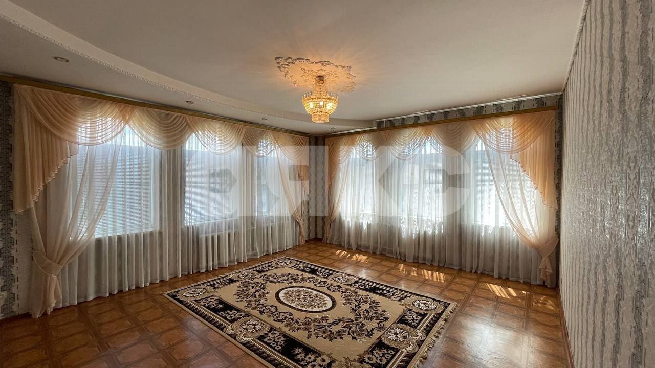 Фото №14: Дом 660 м² + 18 сот. - Луганск, квартал Видный, ул. Академика Вернадского, 15