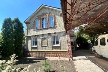 Фото №1: Дом 270 м² - Луганск, р. Ленинский, ул. Аккумуляторная, 11