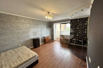 Фото №1: Студия 32 м² - Луганск, р. Ленинский, ул. Советская, 88