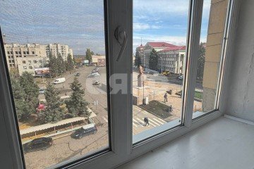 Фото №3: 2-комнатная квартира 44 м² - Краснодон, ул. площадь Ленина, 1