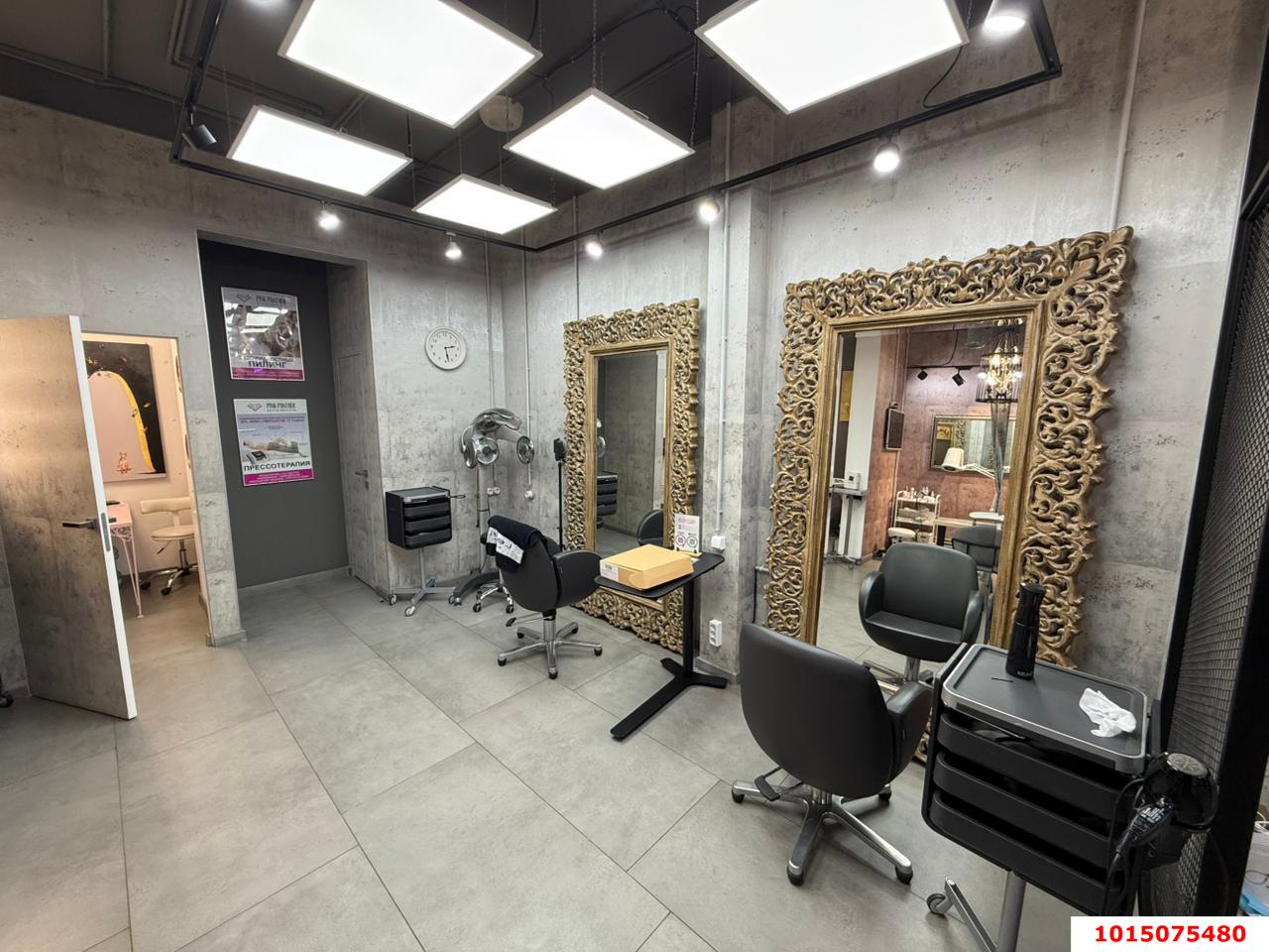 Фото №5: Торговое помещение 61 м² - Краснодар, 1-й квартал, ул. Домбайская, 61