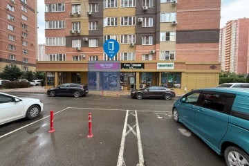 Фото №2: Торговое помещение 61 м² - Краснодар, мкр. 1-й квартал, ул. Домбайская, 61