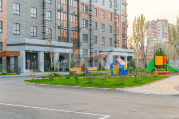 Фото №3: 3-комнатная квартира 86 м² - Мариуполь, р. Жовтневый, пр-кт Металлургов, 77А