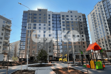 Фото №2: 2-комнатная квартира 57 м² - Мариуполь, р. Жовтневый, пр-кт Металлургов, 77А