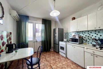 Фото №1: 2-комнатная квартира 63 м² - Краснодар, мкр. Комсомольский, ул. Уральская, 119/2