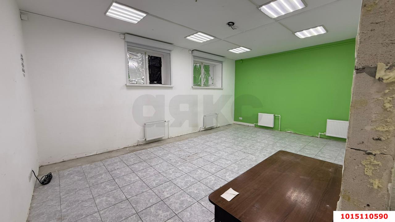 Фото №4: Торговое помещение 222 м² - Краснодар, Восточно-Кругликовский, ул. Героев-Разведчиков, 23/1