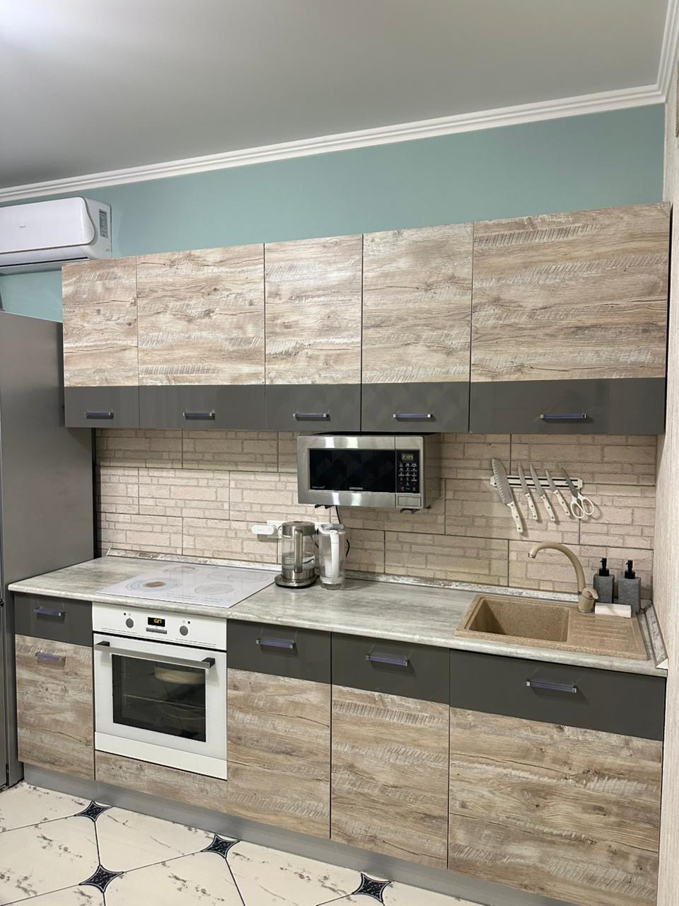 Фото №1: 1-комнатная квартира 47 м² - Краснодар, Карасунский внутригородской округ, мкр. Хлопчато-бумажный Комбинат, ул. Уральская, 75/4