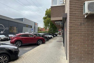 Фото №4: Торговое помещение 35 м² - Краснодар, мкр. Центральный, ул. Главная городская площадь