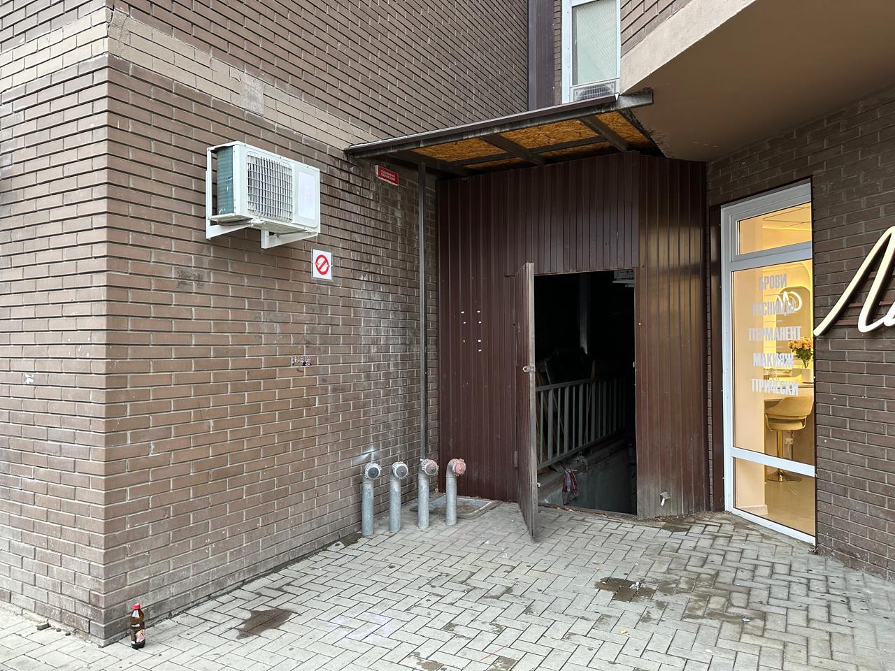 Фото №3: Коммерция 34 м² - Краснодар, жилой комплекс Южане, Карасунский внутригородской округ, Хлопчато-бумажный Комбинат, Прикубанский внутригородской округ, жилой комплекс Лиговский, Центральный внутригородской округ, Центральный, мкр. Микрохирургии глаза, ул. Главная городская площадь