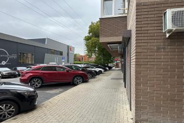 Фото №4: Коммерция 34 м² - Краснодар, мкр. Микрохирургии глаза, ул. Главная городская площадь