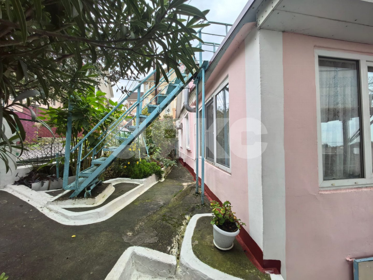 Фото №2: Дом 229 м² + 4.2 сот. - Сочи, Лоо, ул. Таёжная, 10