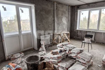 Фото №5: 4-комнатная квартира 76 м² - Мариуполь, мкр. Западный, ул. 50 лет СССР, 32