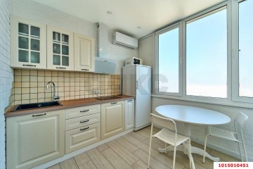 Фото №1: 1-комнатная квартира 45 м² - Краснодар, мкр. ЖК Бауинвест, ул. Героев-Разведчиков, 11/4