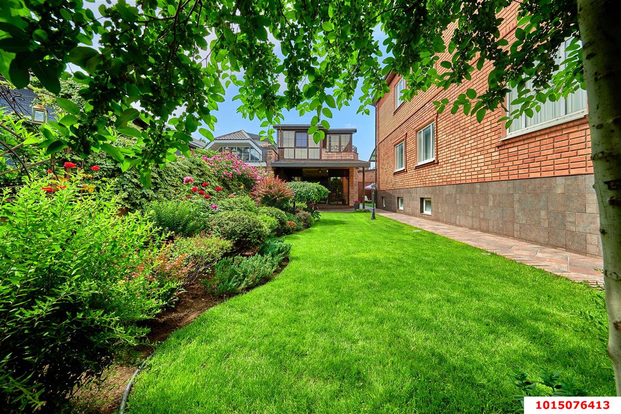 Фото №11: Дом 379 м² + 7.09 сот. - Краснодар, Западный внутригородской округ, мкр. Фестивальный, пр-д Брюсова, 87