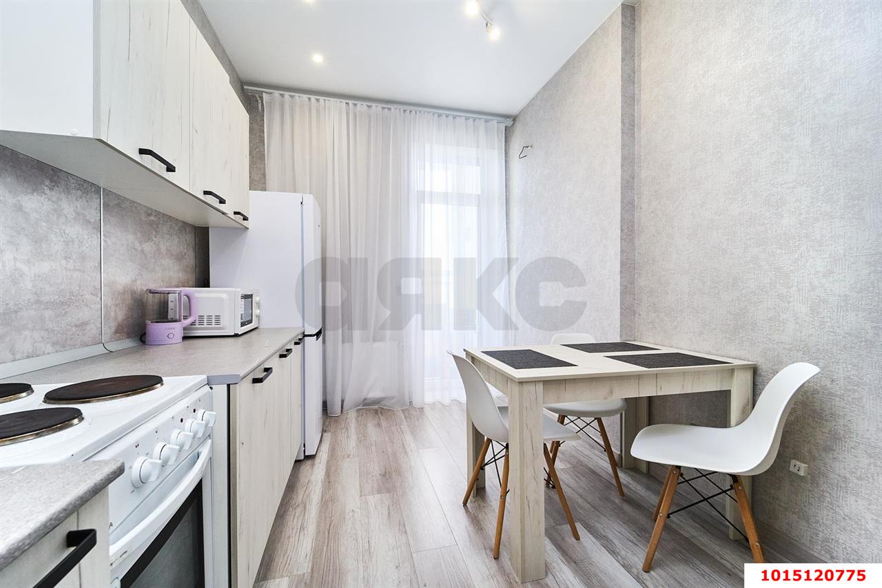 Фото №3: 1-комнатная квартира 28 м² - Краснодар, жилой комплекс Фонтаны, ул. Воронежская, 47/14