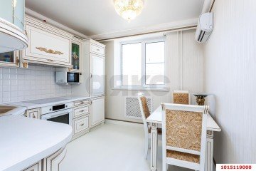 Фото №1: 3-комнатная квартира 80 м² - Краснодар, мкр. Военный городок № 109, ул. Кореновская, 61