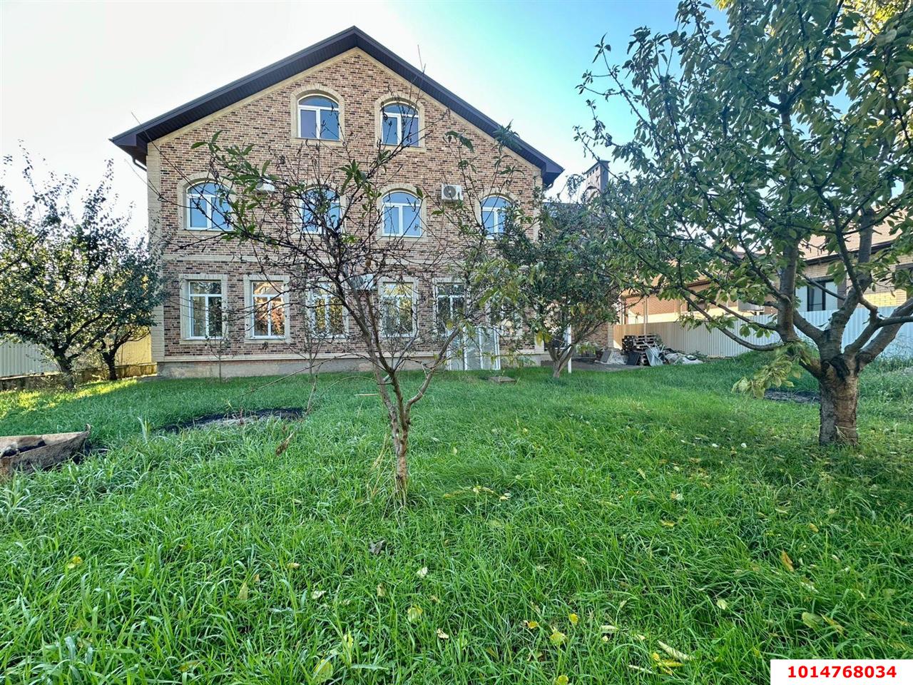 Фото №1: Дом 356 м² + 10 сот. - Краснодар, 2-я Площадка, ул. Генерала Мищенко, 19