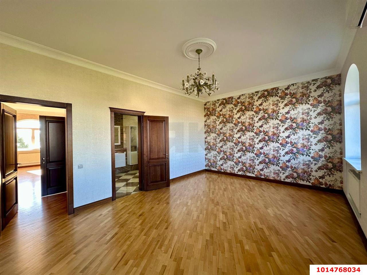 Фото №11: Дом 356 м² + 10 сот. - Краснодар, 2-я Площадка, ул. Генерала Мищенко, 19