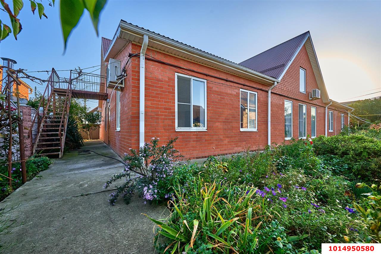 Фото №1: Дом 342 м² + 8.05 сот. - Краснодар, Прикубанский внутригородской округ, мкр. СТ Урожай, ул. Персиковая, 27