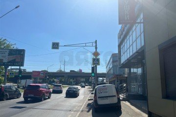 Фото №2: Торговое помещение 600 м² - Краснодар, мкр. Хлопчато-бумажный Комбинат, ул. Новороссийская, 7