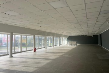 Фото №3: Торговое помещение 600 м² - Краснодар, мкр. Хлопчато-бумажный Комбинат, ул. Новороссийская, 7