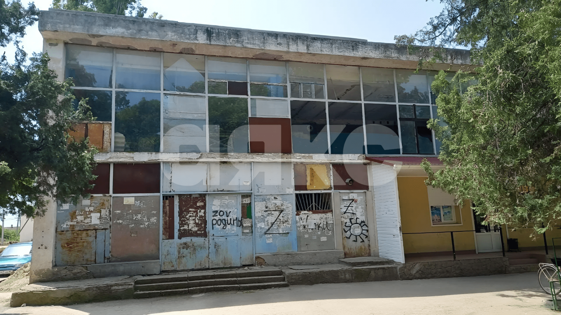 Фото №1: Коммерция 458 м² - Яркое Поле, пр-кт Красносельского