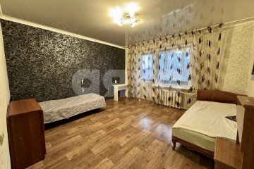 Фото №1: 2-комнатная квартира 43 м² - Нижнекамск, мкр. 7-й, пр-кт Химиков, 70А