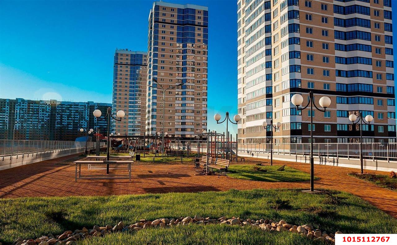 Фото №2: 1-комнатная квартира 50 м² - Краснодар, Прикубанский внутригородской округ, Россинского, мкр. жилой комплекс Титаны, б-р Адмирала Пустошкина, 11/1