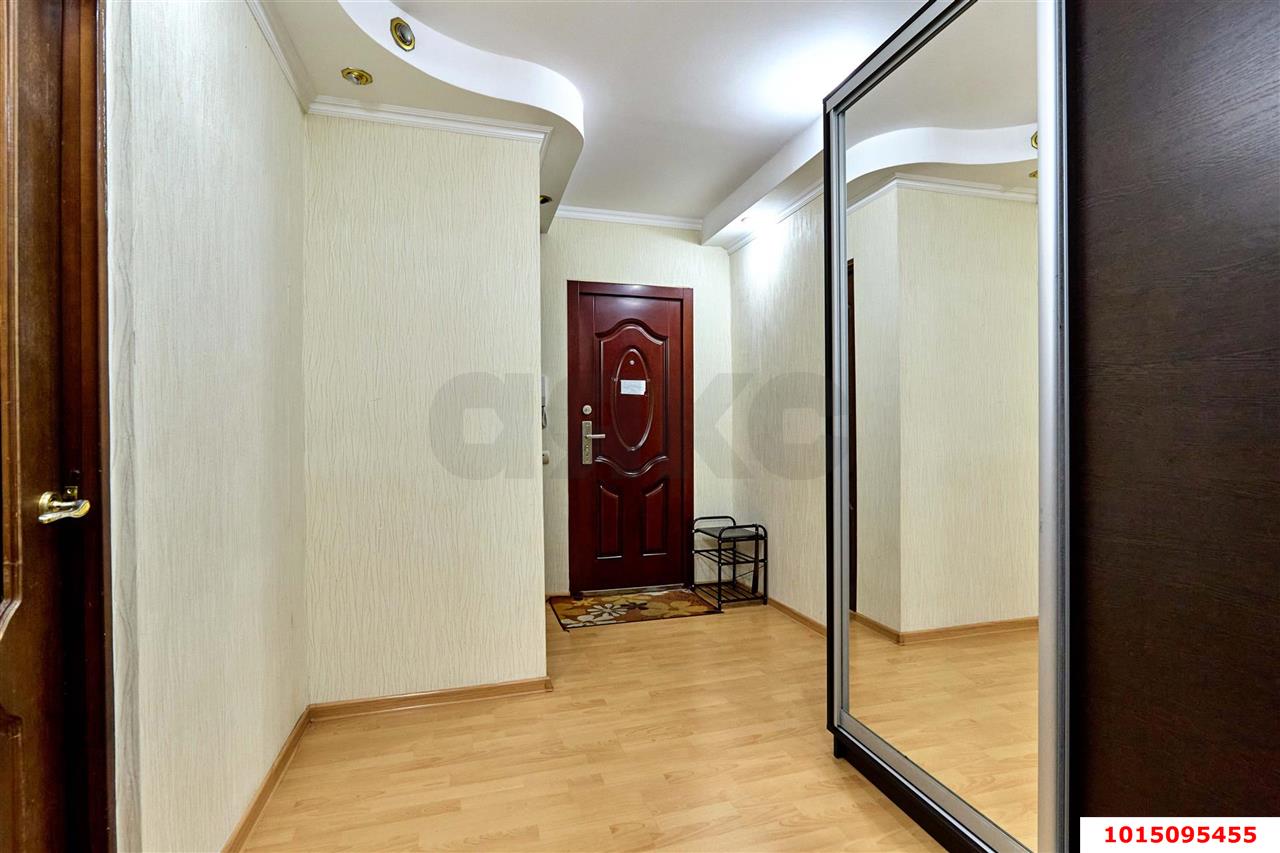 Фото №12: 3-комнатная квартира 70 м² - Краснодар, Западный внутригородской округ, мкр. Юбилейный, пр-кт Чекистов, 23