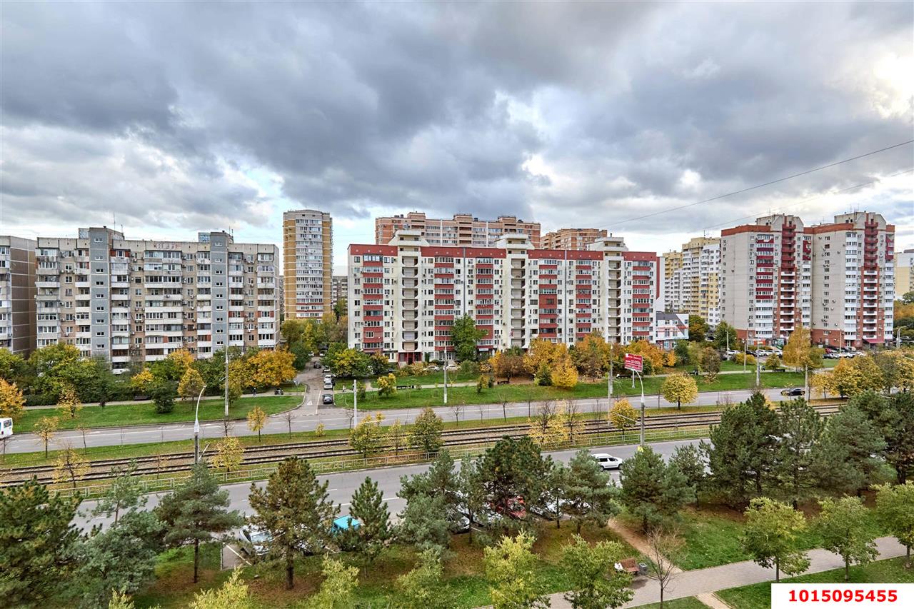 Фото №14: 3-комнатная квартира 70 м² - Краснодар, Западный внутригородской округ, мкр. Юбилейный, пр-кт Чекистов, 23