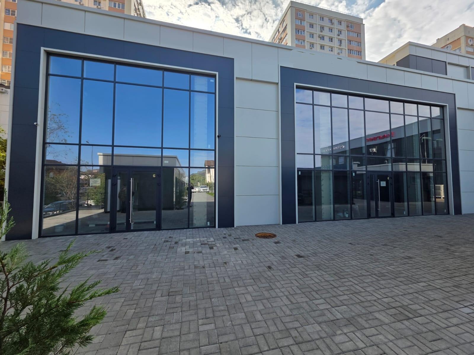 Фото №1: Коммерция 335 м² - Краснодар, Краевая Клиническая Больница, мкр. Прикубанский внутригородской округ, ул. Домбайская, 12