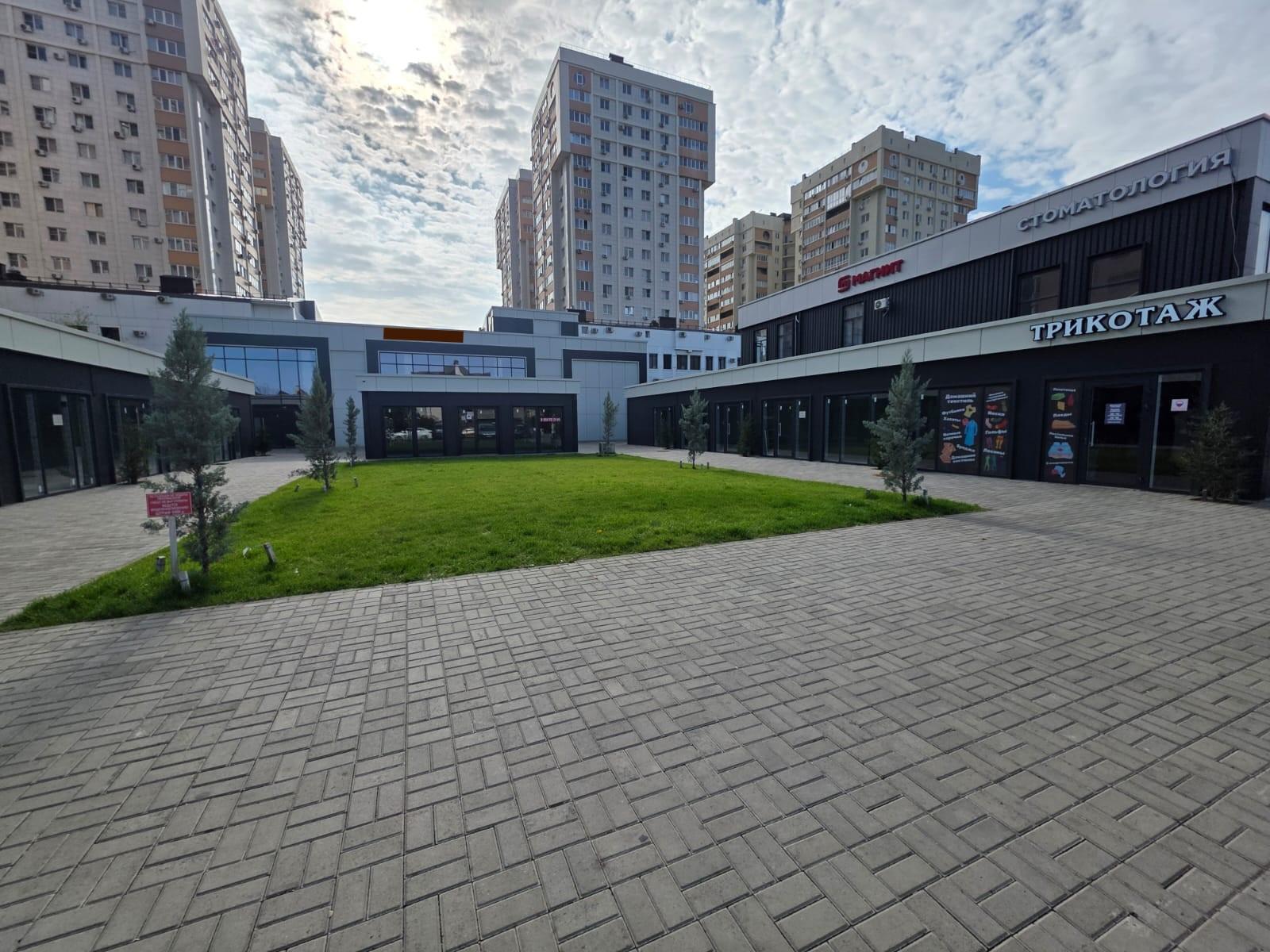 Фото №2: Коммерция 335 м² - Краснодар, Краевая Клиническая Больница, мкр. Прикубанский внутригородской округ, ул. Домбайская, 12