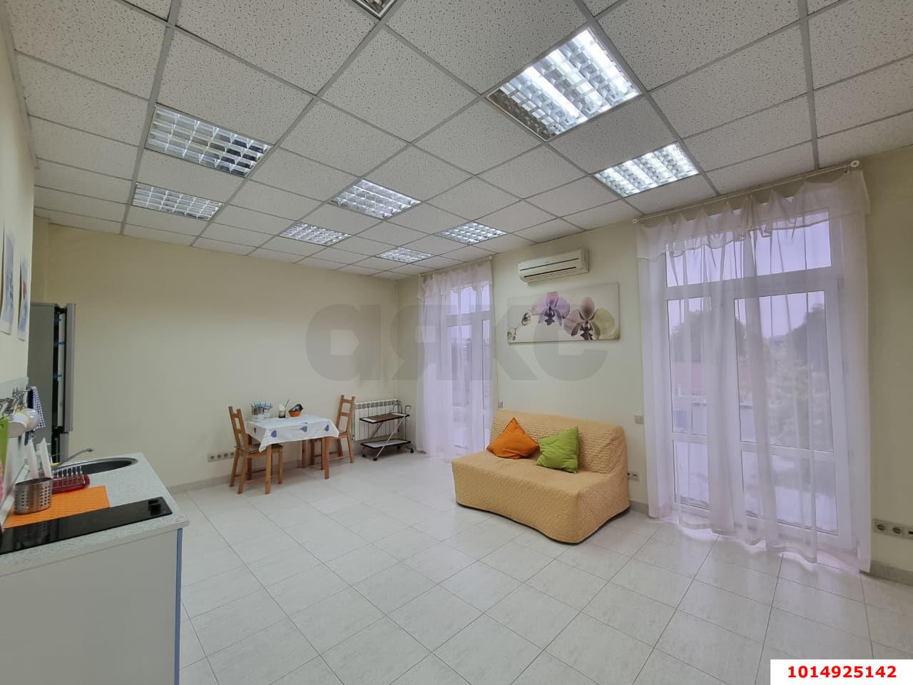 Фото №1: 2-комнатная квартира 72 м² - Краснодар, Центральный, ул. Ленина, 72