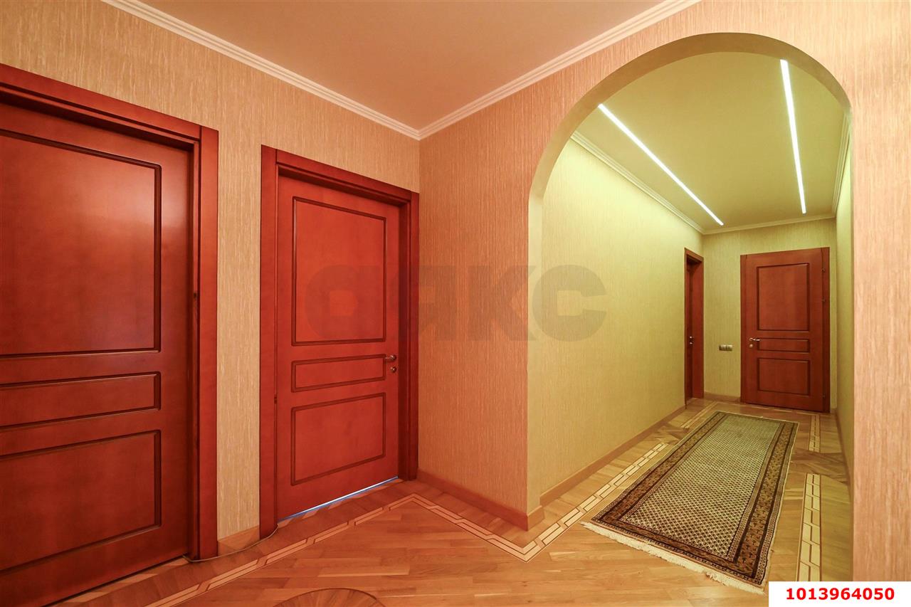 Фото №7: 4-комнатная квартира 210 м² - Краснодар, Центральный, ул. Кубанская набережная, 4