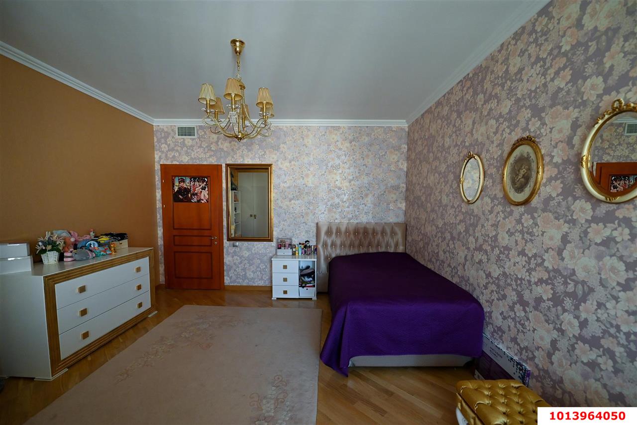 Фото №16: 4-комнатная квартира 210 м² - Краснодар, Центральный, ул. Кубанская набережная, 4