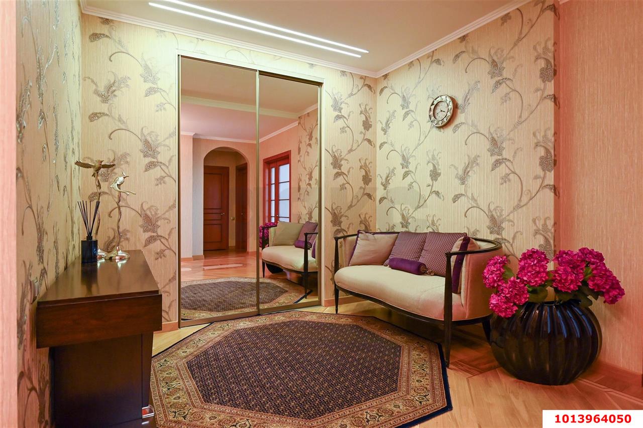 Фото №13: 4-комнатная квартира 210 м² - Краснодар, Центральный, ул. Кубанская набережная, 4