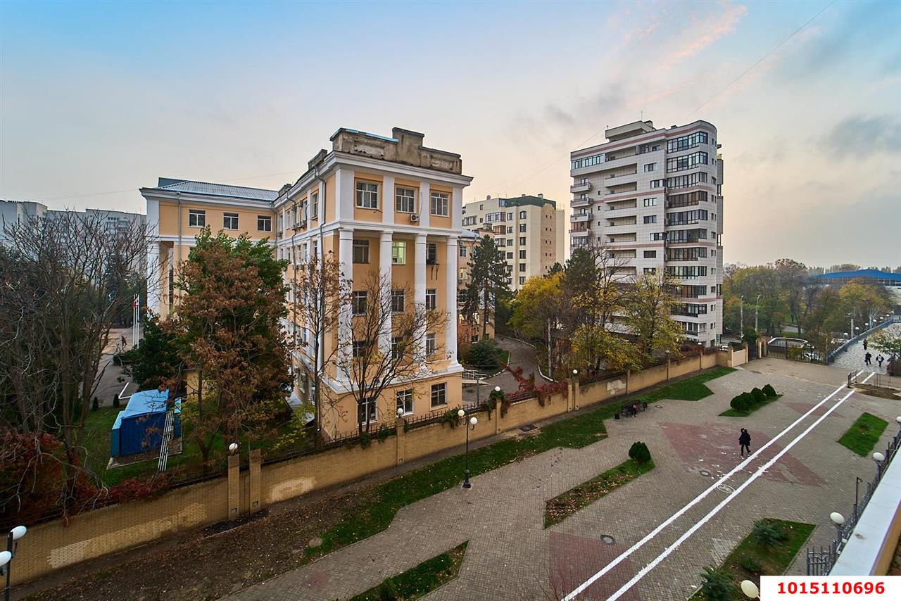 Фото №20: 2-комнатная квартира 106 м² - Краснодар, Центральный, ул. Постовая, 33