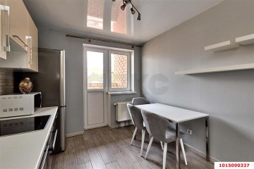 Фото №3: 2-комнатная квартира 50 м² - Краснодар, мкр. жилой комплекс Спортивная Деревня, ул. Западный Обход, 42к6