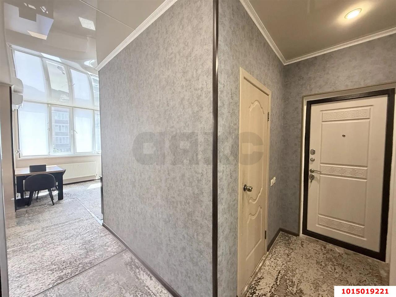 Фото №6: 1-комнатная квартира <span class="whitespace-nowrap">41 м²</span>, <span class="whitespace-nowrap">2/6 эт.</span> - Краснодар, Прикубанский внутригородской округ, мкр. Музыкальный, ул. имени Сергея Есенина, 112