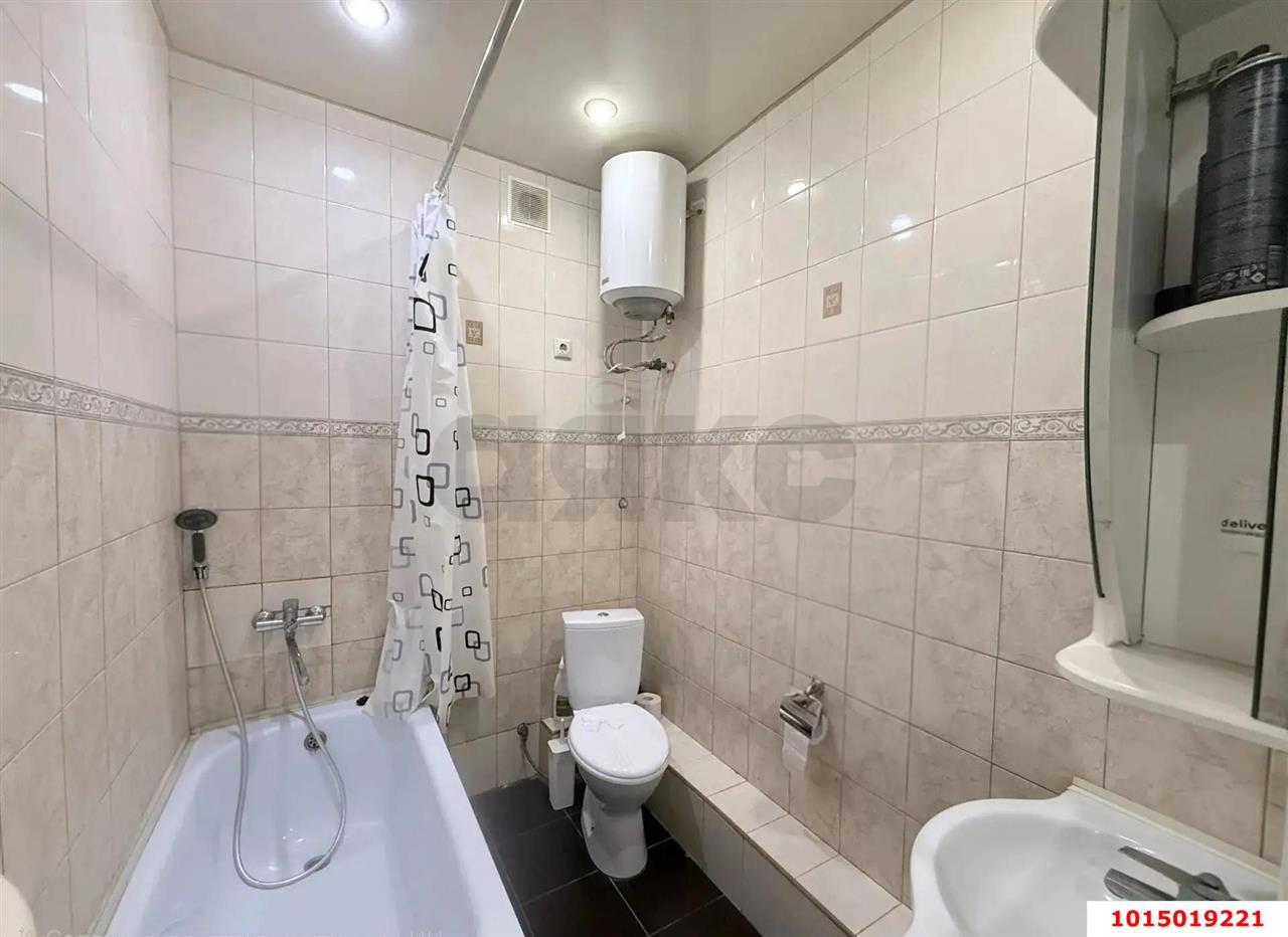 Фото №8: 1-комнатная квартира <span class="whitespace-nowrap">41 м²</span>, <span class="whitespace-nowrap">2/6 эт.</span> - Краснодар, Прикубанский внутригородской округ, мкр. Музыкальный, ул. имени Сергея Есенина, 112