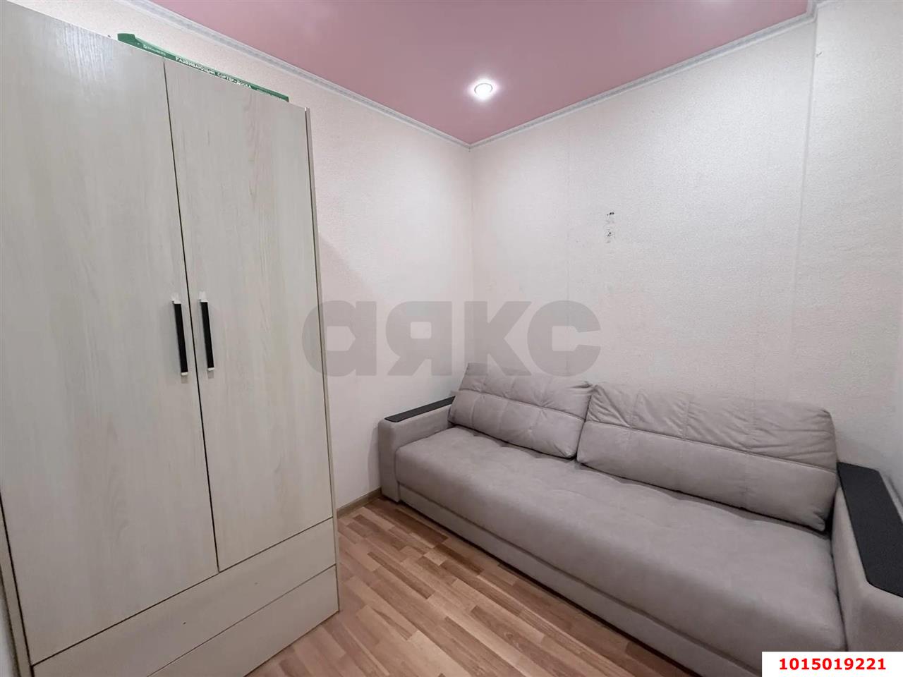 Фото №11: 1-комнатная квартира <span class="whitespace-nowrap">41 м²</span>, <span class="whitespace-nowrap">2/6 эт.</span> - Краснодар, Прикубанский внутригородской округ, мкр. Музыкальный, ул. имени Сергея Есенина, 112