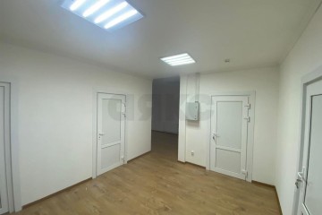 Фото №3: Офисное помещение 118 м² - Краснодар, мкр. Фестивальный, ул. Гаражная, 156к1